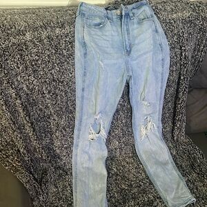 Hollister and American Eagle woman triple zero jeans